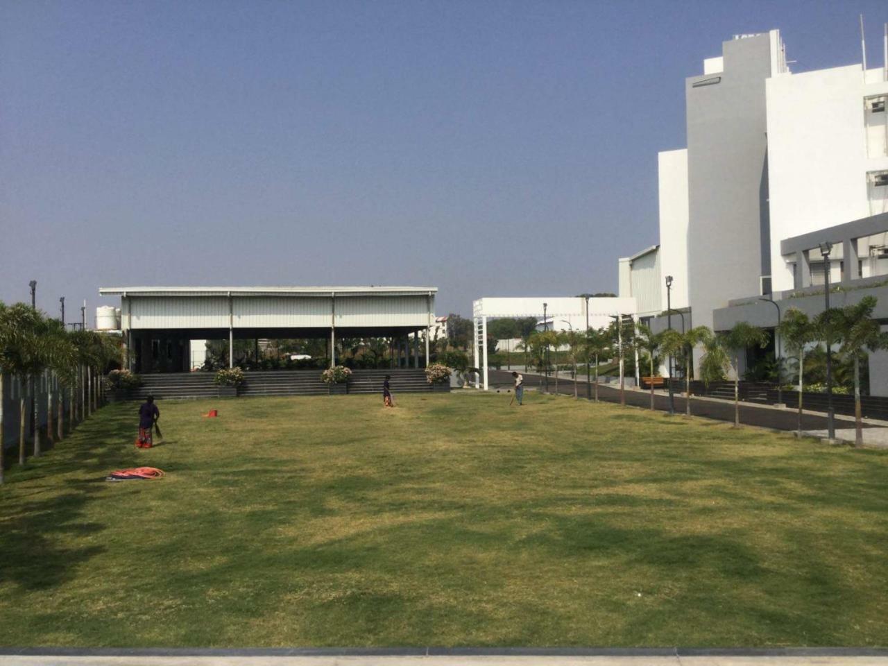 Sai Krupa Lawn And Regency, Buldhana Exteriör bild